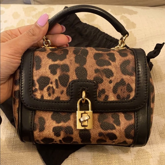 Authentic Dolce and Gabbana Crossbody bag - Picture 2 of 6